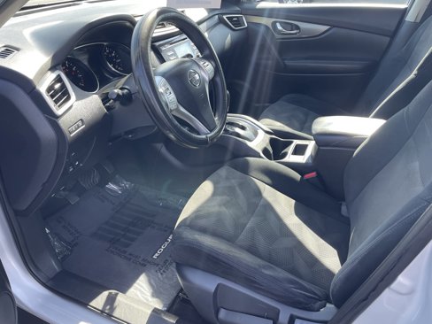 Used 2015 Nissan Rogue S image 12