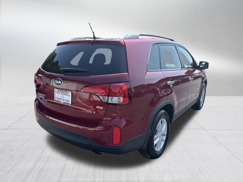 Used 2015 Kia Sorento LX image 6