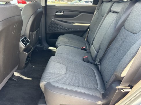 Used 2020 Hyundai Santa Fe SE image 20