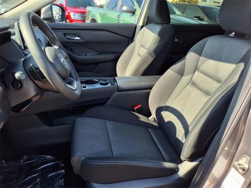 Used 2024 Nissan Rogue SV image 18