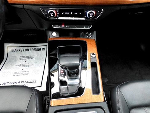 Used 2022 Audi Q5 2.0T Premium Plus image 12