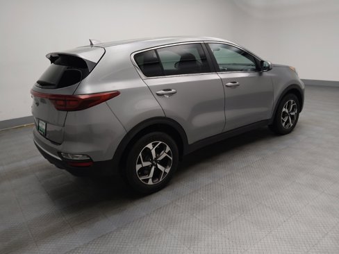 Used 2020 Kia Sportage LX image 10
