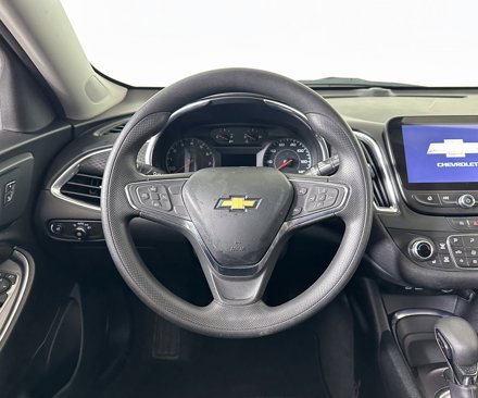 Used 2021 Chevrolet Malibu LT image 9