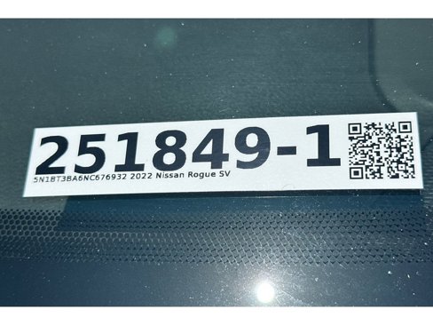 Used 2022 Nissan Rogue SV image 53