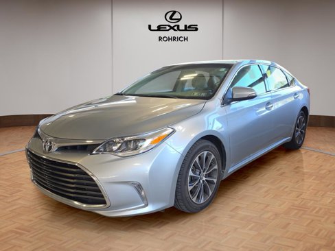 Used 2016 Toyota Avalon XLE Premium image 1