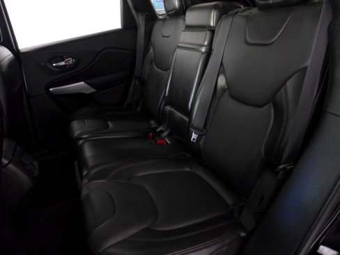 Used 2018 Jeep Cherokee Trailhawk w/ Quick Order Package 27L image 53