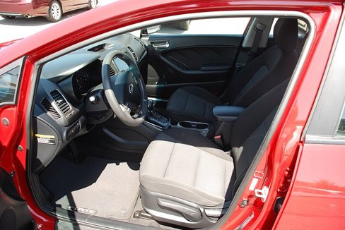 Used 2017 Kia Forte LX w/ LX Popular Plus Package image 10