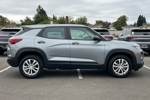 Used 2023 Chevrolet TrailBlazer LS image 3