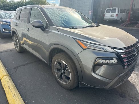 Used 2024 Nissan Rogue SV image 6