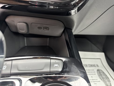 New 2025 Chevrolet Trax LT w/ LT Convenience Package image 23