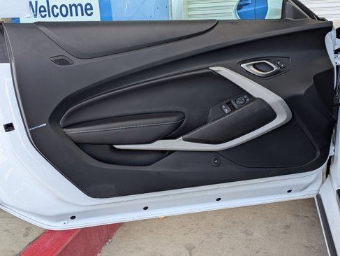 Used 2022 Chevrolet Camaro LT image 15