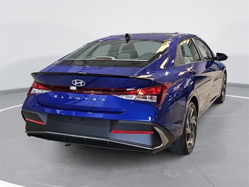 New 2025 Hyundai Elantra Sport image 5