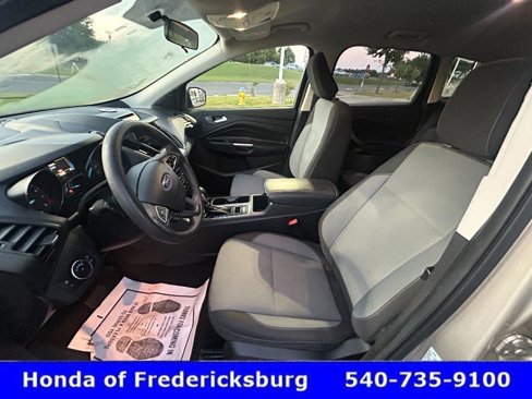 Used 2018 Ford Escape SE w/ SE Sync 3 Package image 18