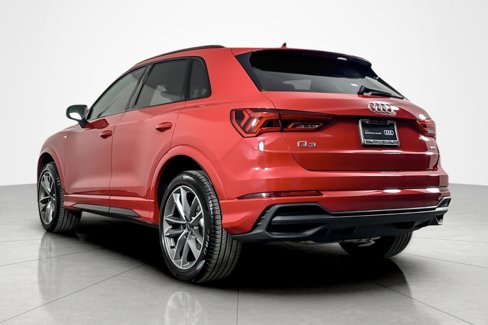 Certified 2024 Audi Q3 2.0T Premium Plus w/ Premium Plus Package image 3