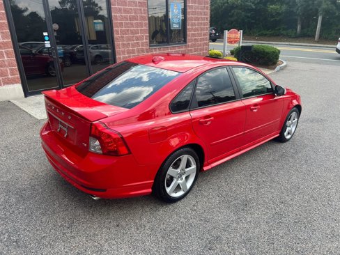 Used 2010 Volvo S40 T5 R-Design image 5