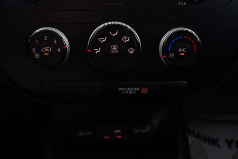Used 2019 Kia Soul image 28