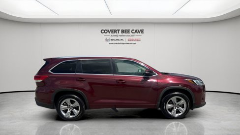 Used 2018 Toyota Highlander Limited image 11