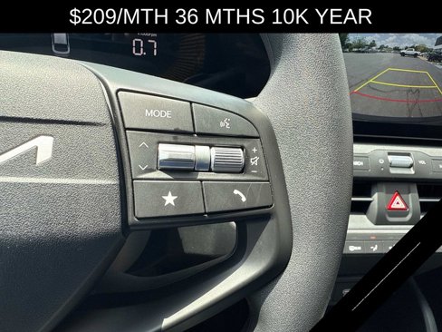 New 2025 Kia K4 LXS image 13