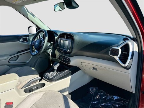 Used 2021 Kia Soul S image 24