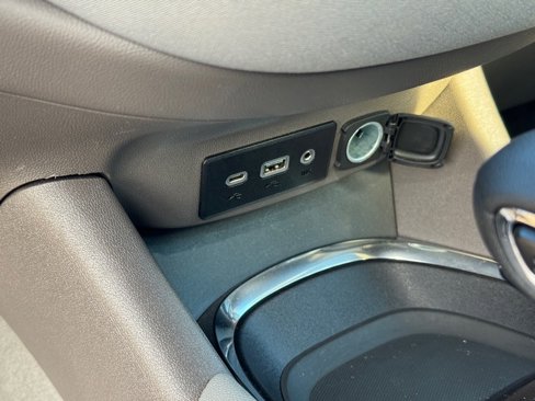 Used 2024 Chevrolet Malibu LT image 24
