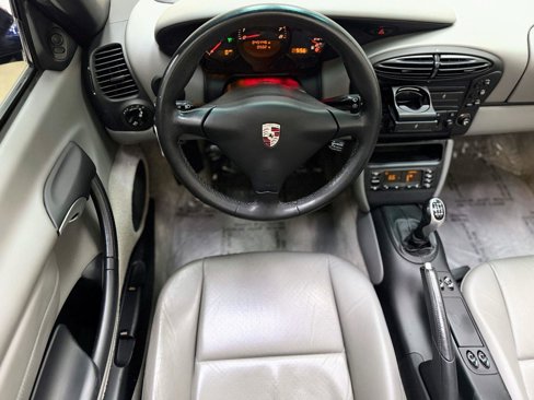 Used 2001 Porsche Boxster image 2
