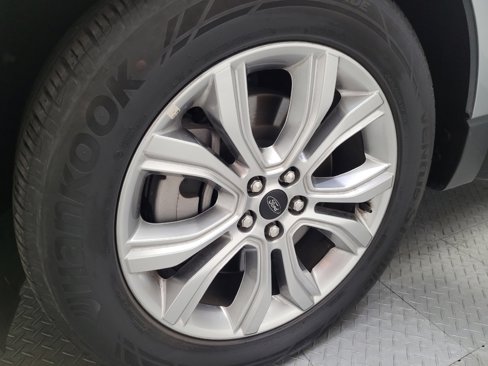 Used 2024 Ford Edge Titanium image 31