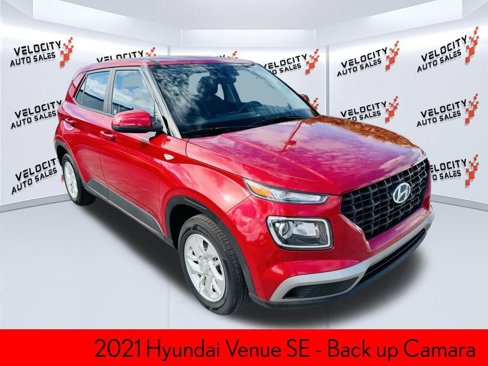 Used 2021 Hyundai Venue SE image 1
