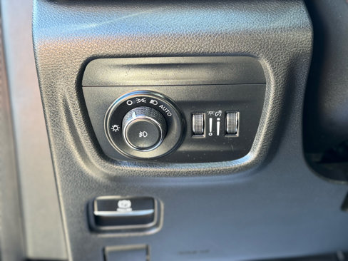 Used 2021 Jeep Grand Cherokee L Limited w/ MOPAR Finishing Package image 10