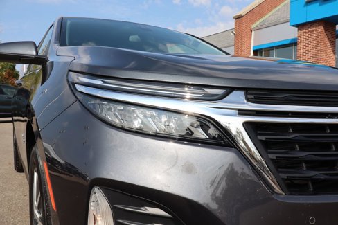 Used 2023 Chevrolet Equinox LT image 3