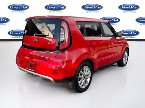 Used 2018 Kia Soul + image 8