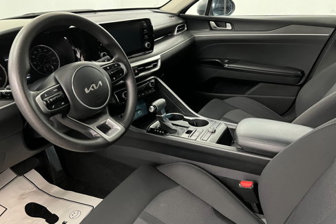 Used 2023 Kia K5 LXS image 16