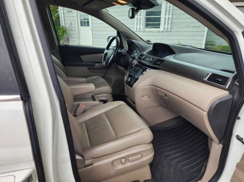 Used 2015 Honda Odyssey EX-L image 18