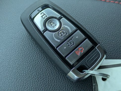 New 2025 Ford Escape ST-Line w/ Tech Pack #1 image 32