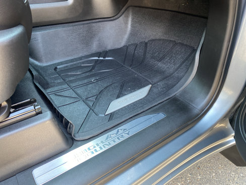 Used 2019 Chevrolet Silverado 1500 High Country image 14