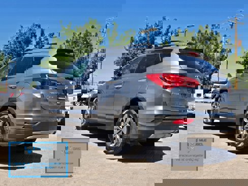 Used 2015 Hyundai Santa Fe Sport image 2