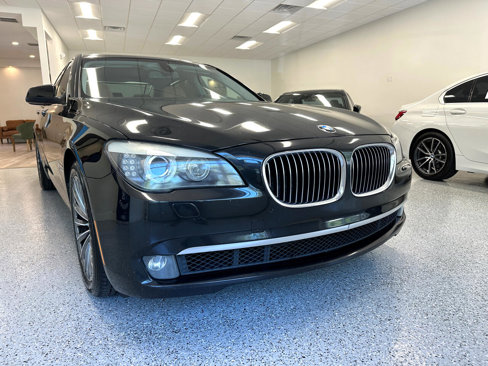 Used 2011 BMW 740Li image 10