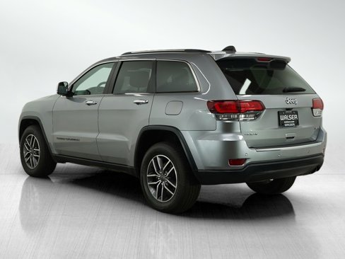 Used 2020 Jeep Grand Cherokee Limited w/ Luxury Group II image 3