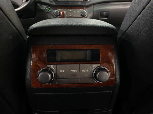 Used 2012 Toyota Highlander Limited image 33