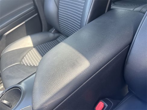 Used 2020 Toyota Camry SE image 24