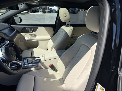 New 2025 Mercedes-Benz GLA 250 4MATIC image 8