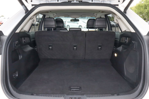 Used 2017 Ford Edge Titanium w/ Technology Package image 9
