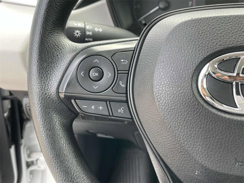 Used 2024 Toyota Corolla LE image 17
