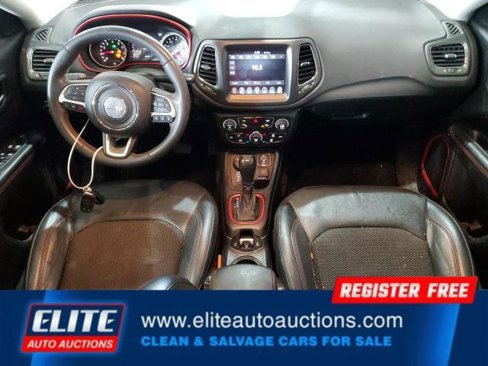 Used 2021 Jeep Compass Trailhawk image 15