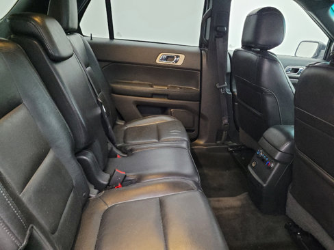 Used 2015 Ford Explorer XLT w/ Equipment Group 202A image 19