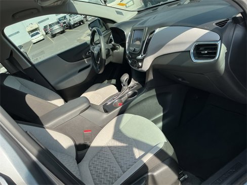 Used 2023 Chevrolet Equinox LT image 26