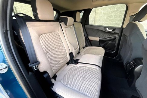 Used 2020 Ford Escape SE image 25