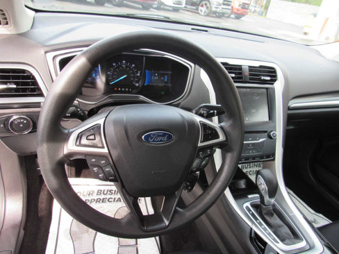 Used 2014 Ford Fusion SE image 15