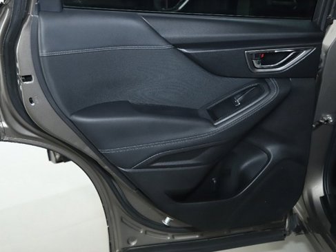 Used 2020 Subaru Forester Premium image 13