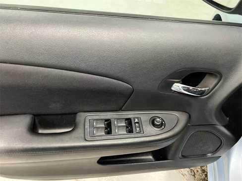 Used 2013 Chrysler 200 LX image 19