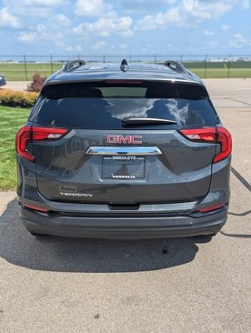 Used 2021 GMC Terrain SLE w/ Driver Convenience Package image 9